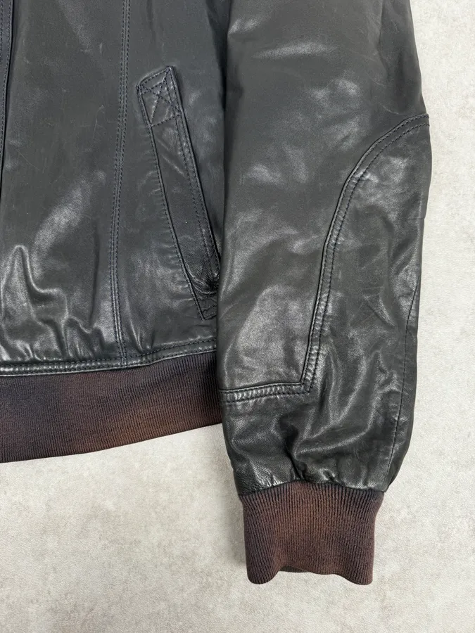 2000s Dolce & Gabbana Black Leather Buttoned Jacket - Image 11