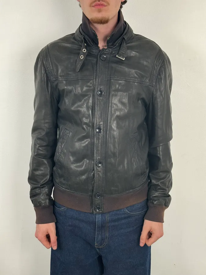2000s Dolce & Gabbana Black Leather Buttoned Jacket - Image 2
