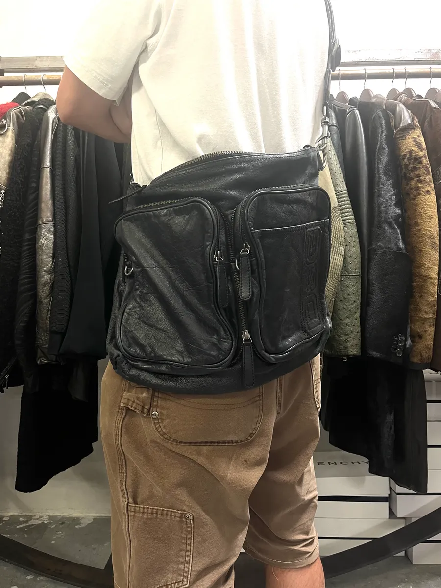 2000s Dolce & Gabbana Black Leather Cargo Shoulder Bag - Image 2