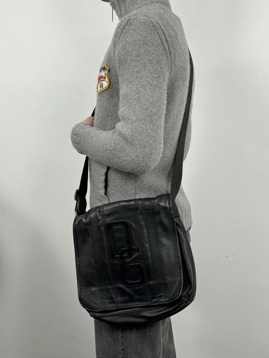 2000s Dolce & Gabbana Black Leather Shoulder Bag - Image 3