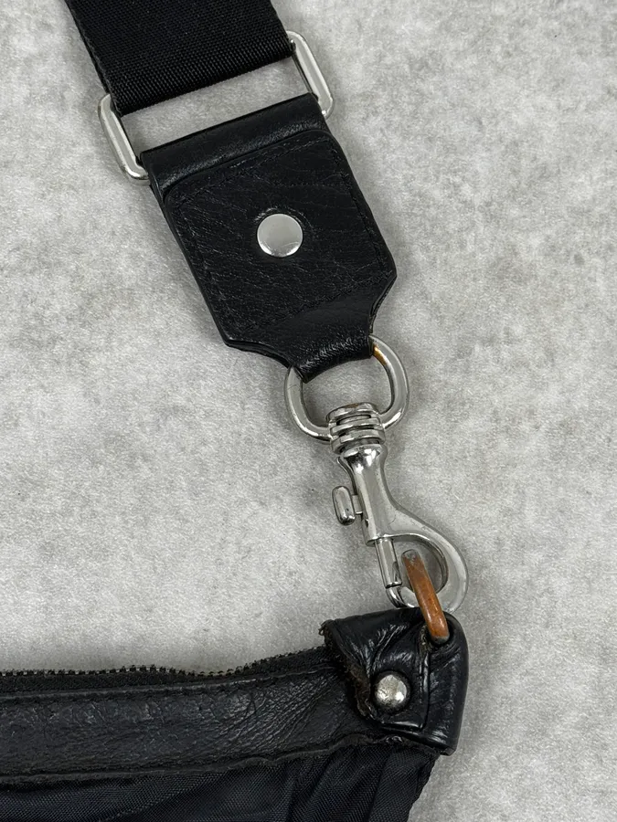 2000s Dolce & Gabbana Black Multi-Pocket Nylon Crossbody Bag - Image 8