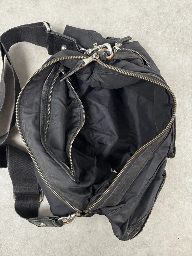 2000s Dolce & Gabbana Black Multi-Pocket Nylon Crossbody Bag - Image 9