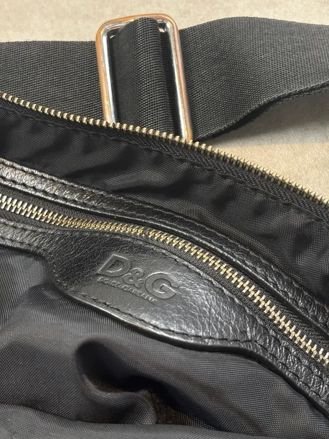 2000s Dolce & Gabbana Black Nylon Multi-Pocket Shoulder Bag - Image 11