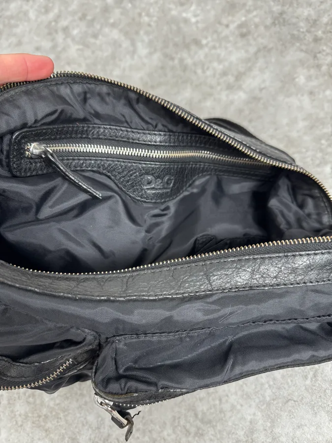 2000s Dolce & Gabbana Black Nylon Zip Cargo Shoulder Bag - Image 7