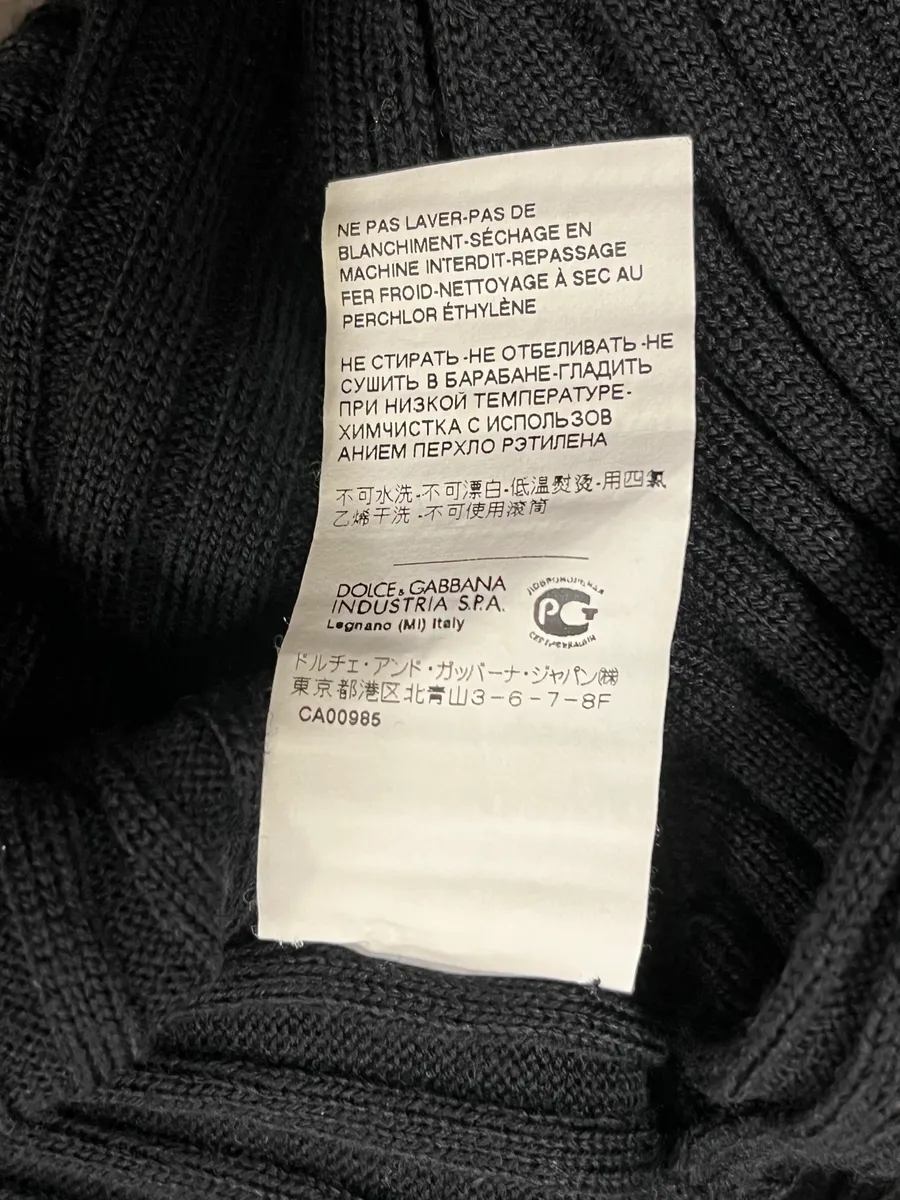2000s Dolce & Gabbana Black Polo Longsleeves - Image 10