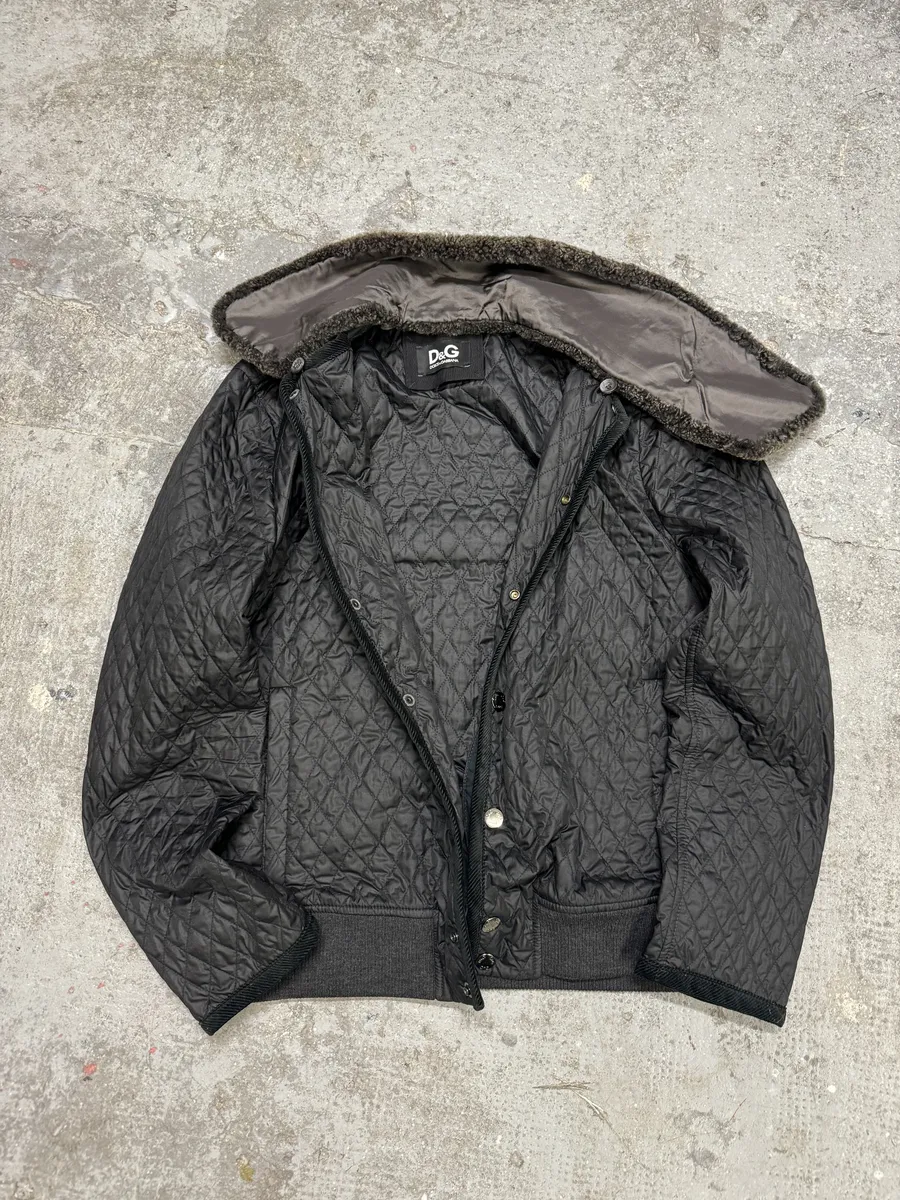 2000s Dolce & Gabbana Black Quilted Soft Jacket - Image 4