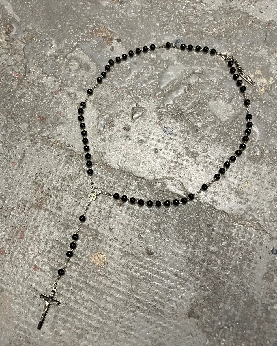 2000s Dolce & Gabbana Black Rosary Necklace - Image 3