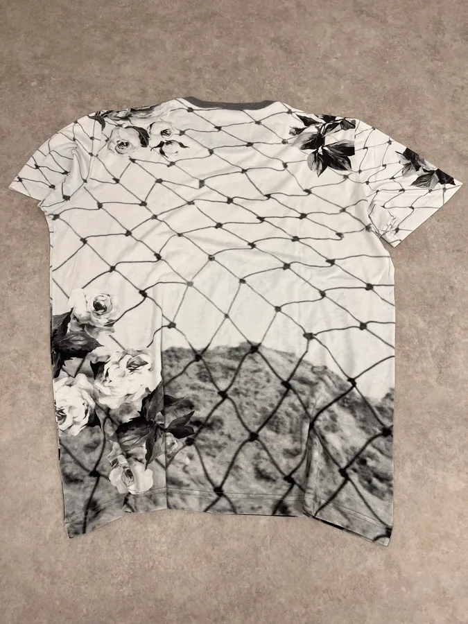 2000s Dolce & Gabbana Black & White Jail Gun Men T-Shirt - Image 2
