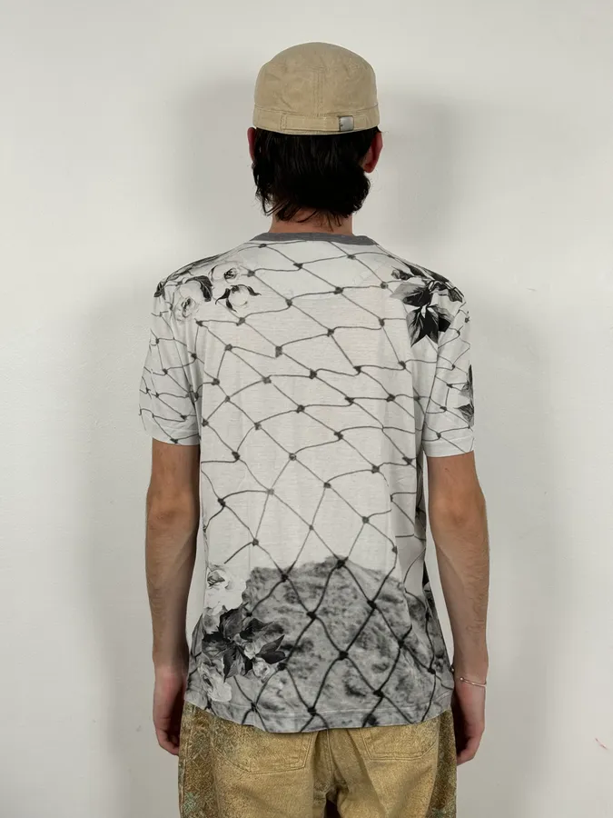 2000s Dolce & Gabbana Black & White Jail Gun Men T-Shirt - Image 5