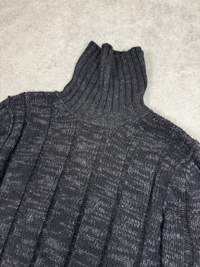 2000s Dolce & Gabbana Black Wool Turtleneck Sweater - Image 5