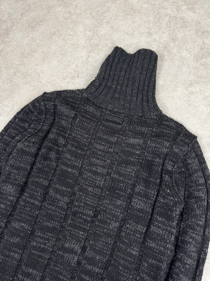 2000s Dolce & Gabbana Black Wool Turtleneck Sweater - Image 6