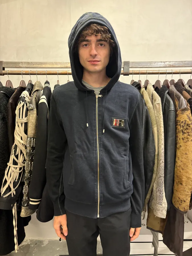 2000s Dolce & Gabbana Black Zip-up Sweatshirt - Image 9