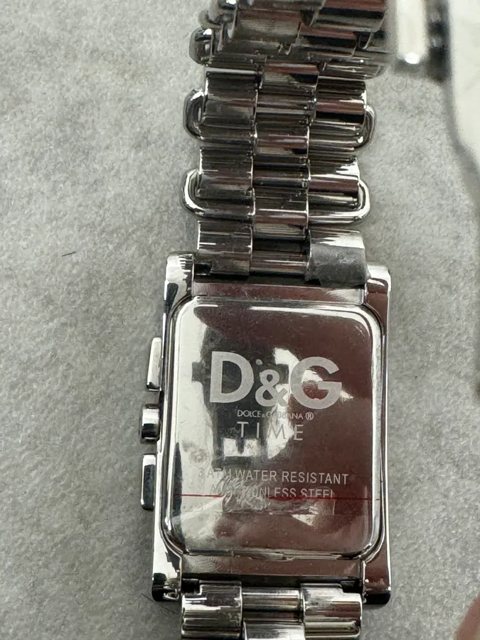 2000s Dolce & Gabbana Bordeaux Dial Steel Grey Watch - Image 4