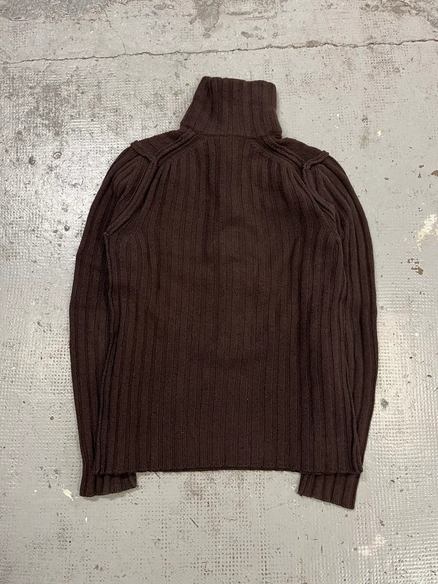 2000s Dolce & Gabbana Brown Buttoned Collar Longsleeves - Image 7