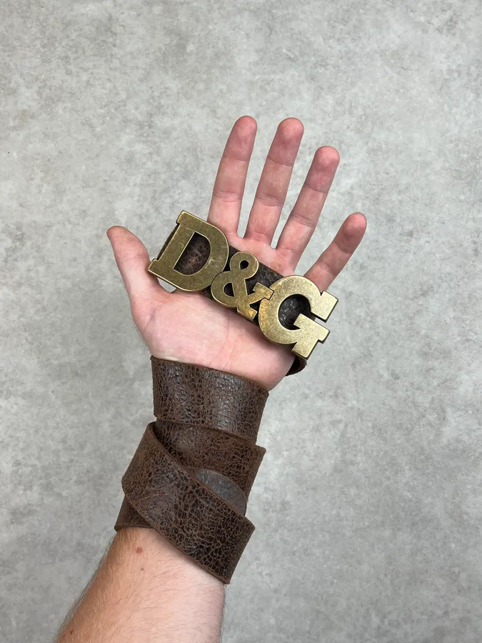 2000s Dolce & Gabbana Brown Eroded Leather Logo Belt - Image 2