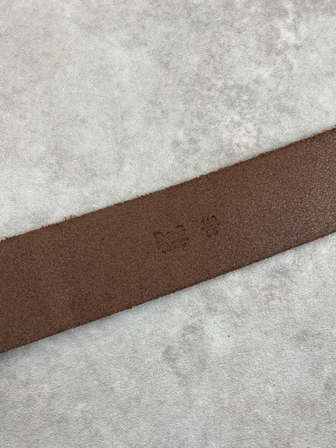 2000s Dolce & Gabbana Brown Eroded Leather Logo Belt - Image 7
