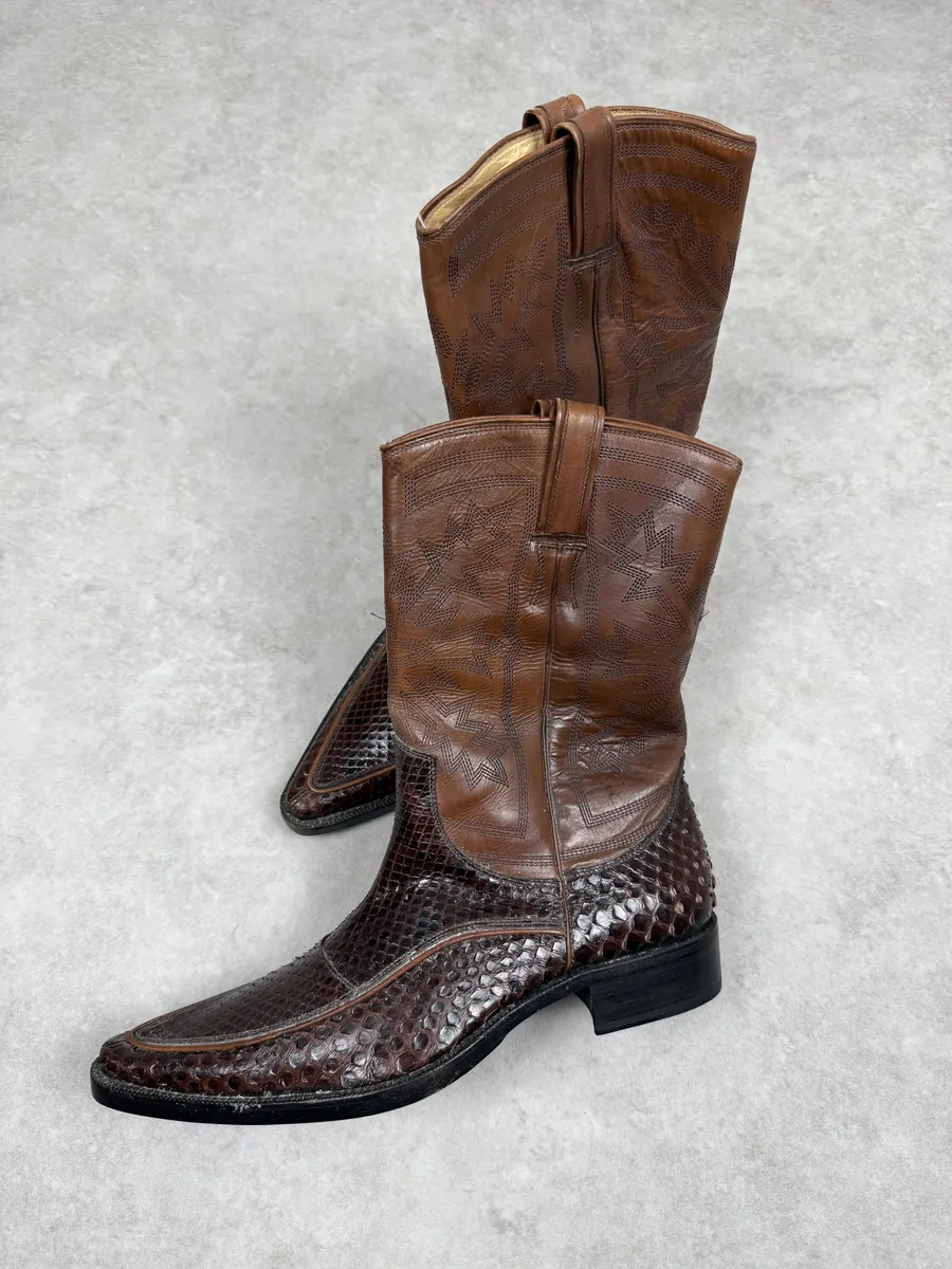 2000s Dolce & Gabbana Brown Python Leather Ankle Boots - Image 4