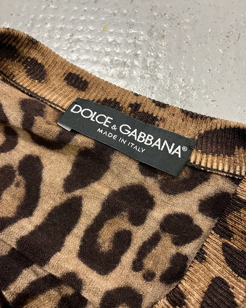 2000s Dolce & Gabbana Brown V-Neck Leopard Sweater - Image 8