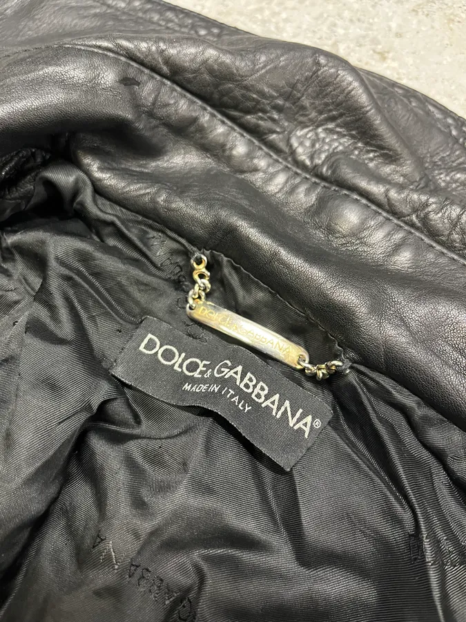 2000s Dolce & Gabbana Buttoned Black Leather Jacket - Image 7