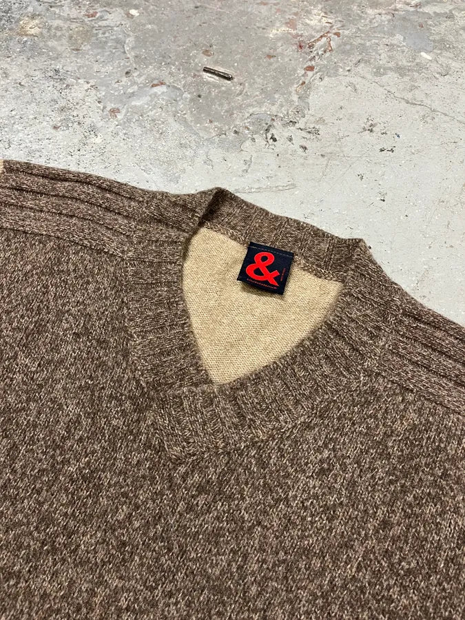 2000s Dolce & Gabbana Camel V Sweater - Image 5