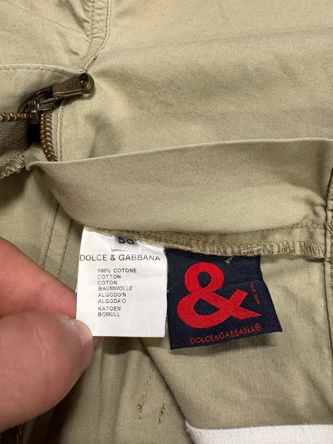 2000s Dolce & Gabbana Cargo Beige Short - Image 12