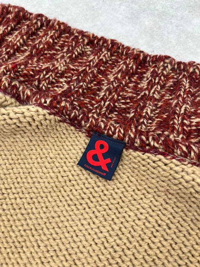 2000s Dolce & Gabbana Constrasted Wool Beige & Bordeaux Buttoned Sweater - Image 8