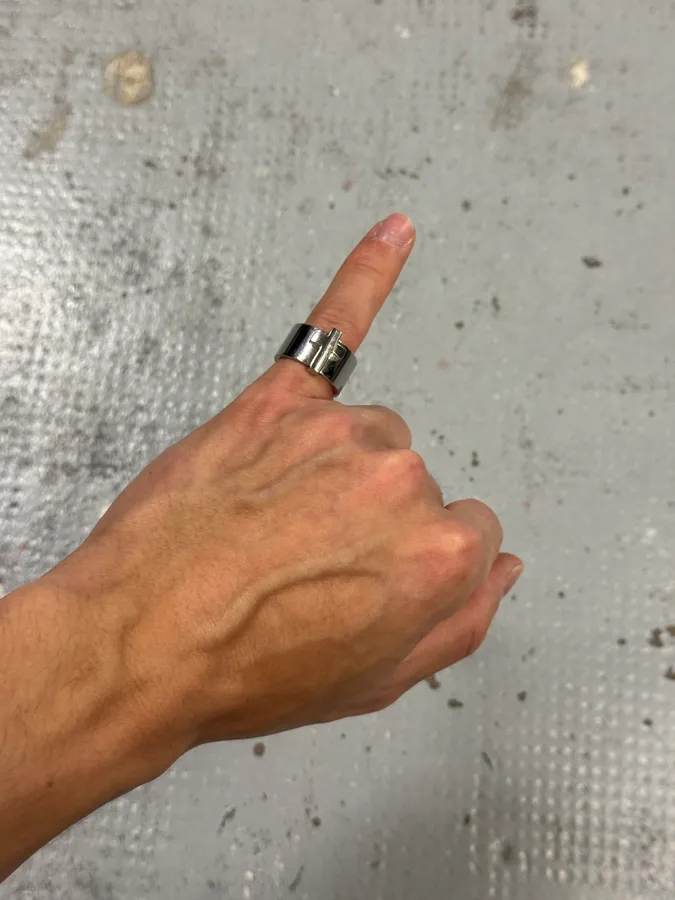 2000s Dolce & Gabbana Cross Ring - Image 2