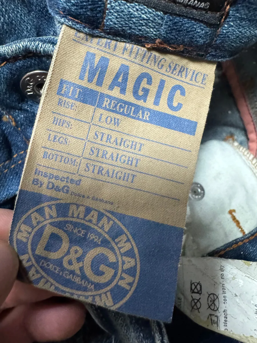 2000s Dolce & Gabbana Destroyed Faded Denim Jeans - Image 9