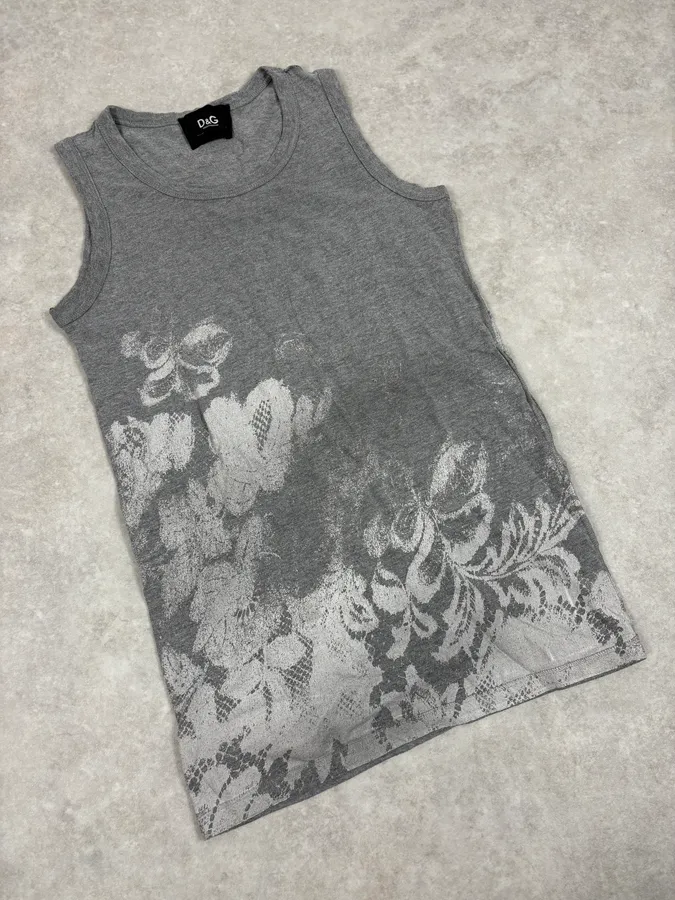 2000s Dolce & Gabbana Faded Flowers Grey Tank Top - Image 4