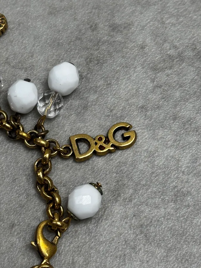 2000s Dolce & Gabbana Gold Metal Pearl Charm Bracelet - Image 6
