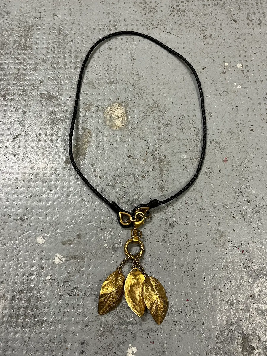 2000s Dolce & Gabbana Golden 3 Leaves Pendant Necklace