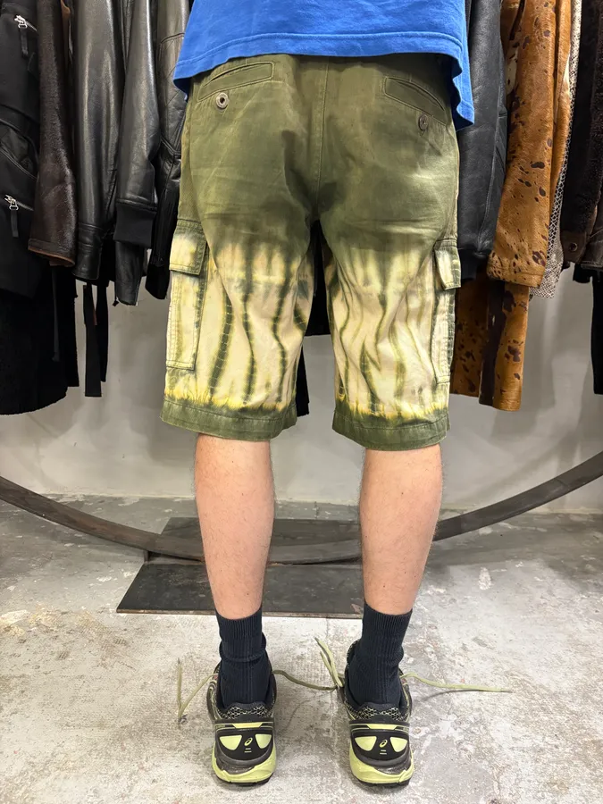 2000s Dolce & Gabbana Green Beach Babes Cozy Large Shorts - Image 5