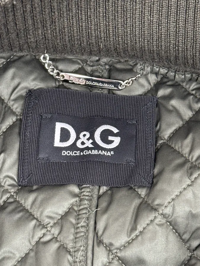 2000s Dolce & Gabbana Green Quilted Fur Hooded Jacket - Image 9