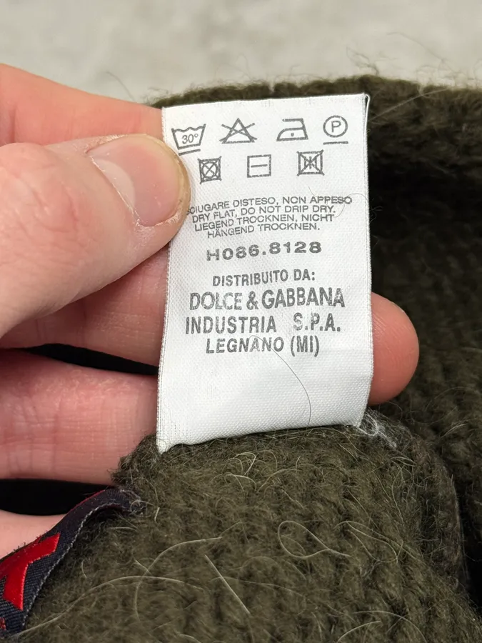 2000s Dolce & Gabbana Green Wool Beanie - Image 7