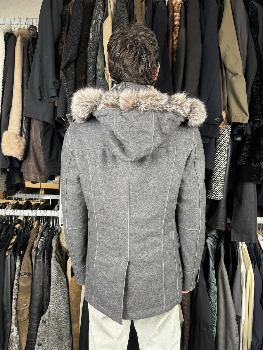 2000s Dolce & Gabbana Grey Caban Rabbit Fur Coat - Image 5