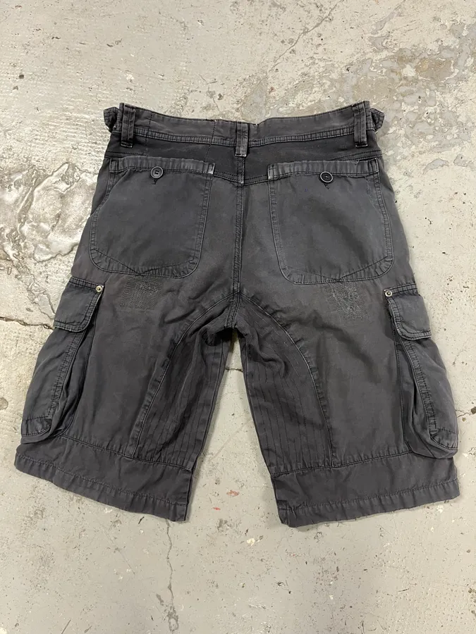 2000s Dolce & Gabbana Grey Cargo Shorts - Image 2