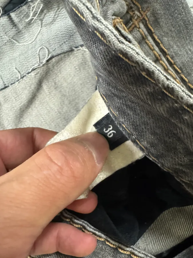 2000s Dolce & Gabbana Grey Distressed Denim Jeans - Image 9