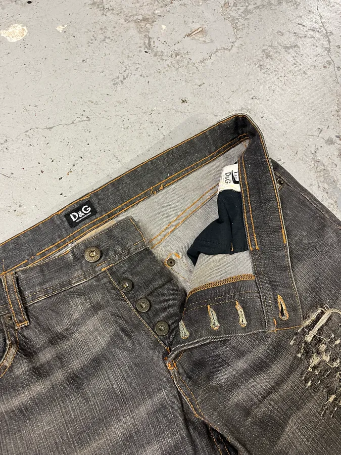 2000s Dolce & Gabbana Grey Distressed Denim Jeans - Image 12