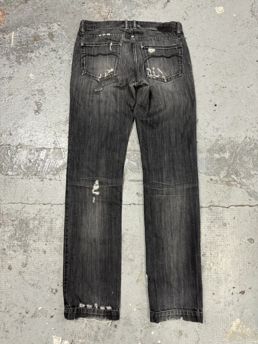 2000s Dolce & Gabbana Grey Distressed Denim Jeans - Image 5