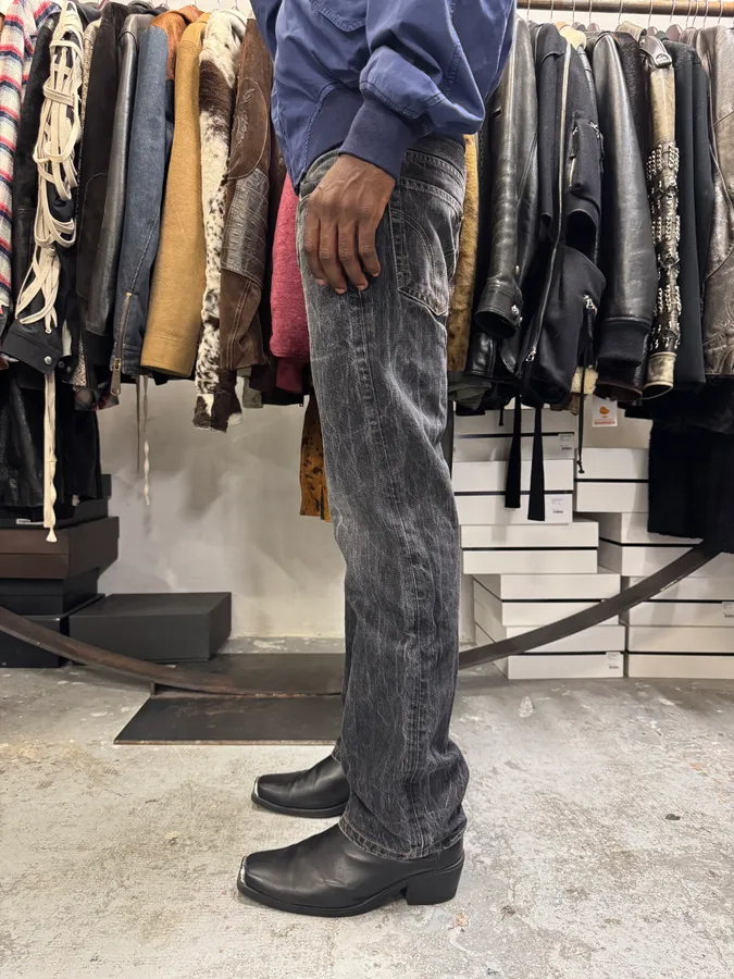 2000s Dolce & Gabbana Grey Faded Denim Jeans - Image 3