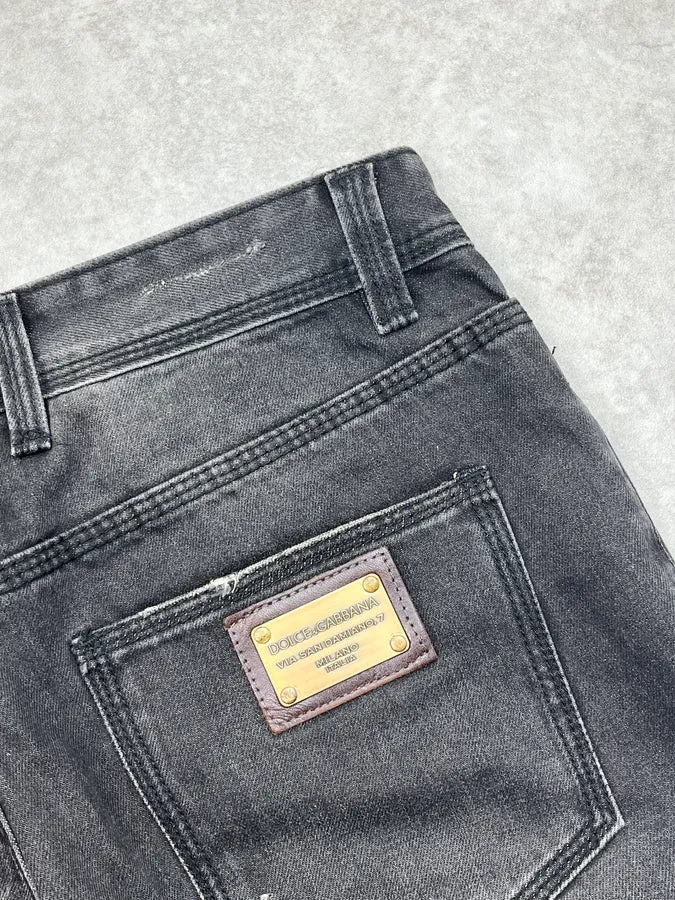 2000s Dolce & Gabbana Grey Faded Denim Shorts - Image 11