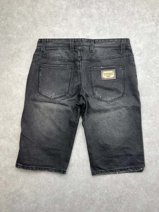 2000s Dolce & Gabbana Grey Faded Denim Shorts - Image 5