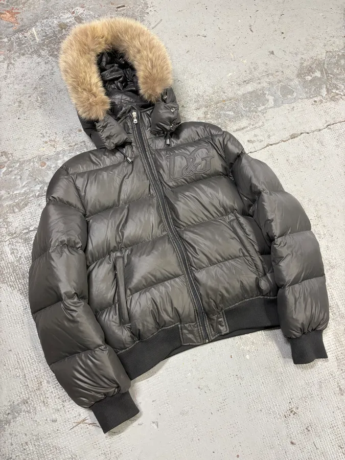 2000s Dolce & Gabbana Grey Fur Hooded Puffer Jacket - Image 4