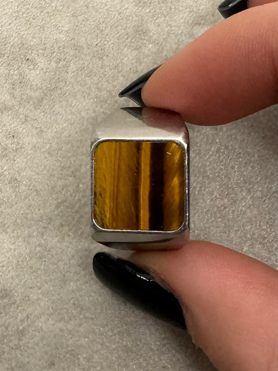 2000s Dolce & Gabbana Grey Marble Effect Steel Signet Ring - Image 3