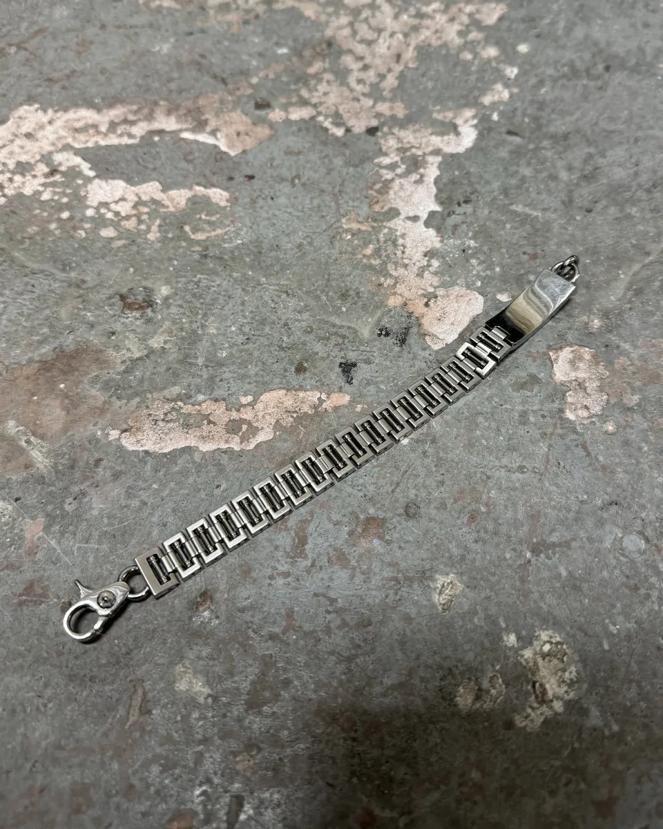 2000s Dolce & Gabbana Grey Metallic Bracelet - Image 4