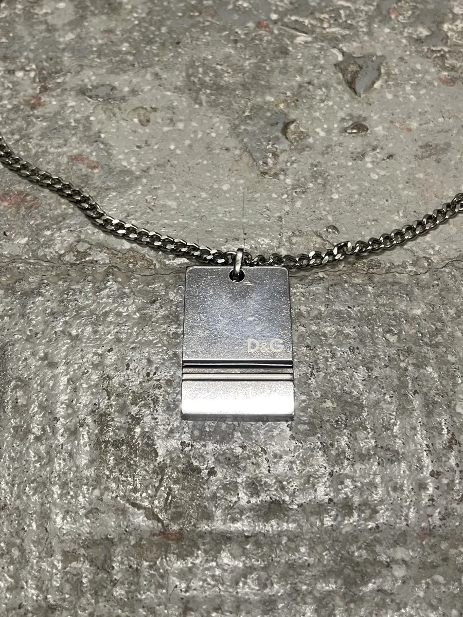 2000s Dolce & Gabbana Grey Necklace - Image 6