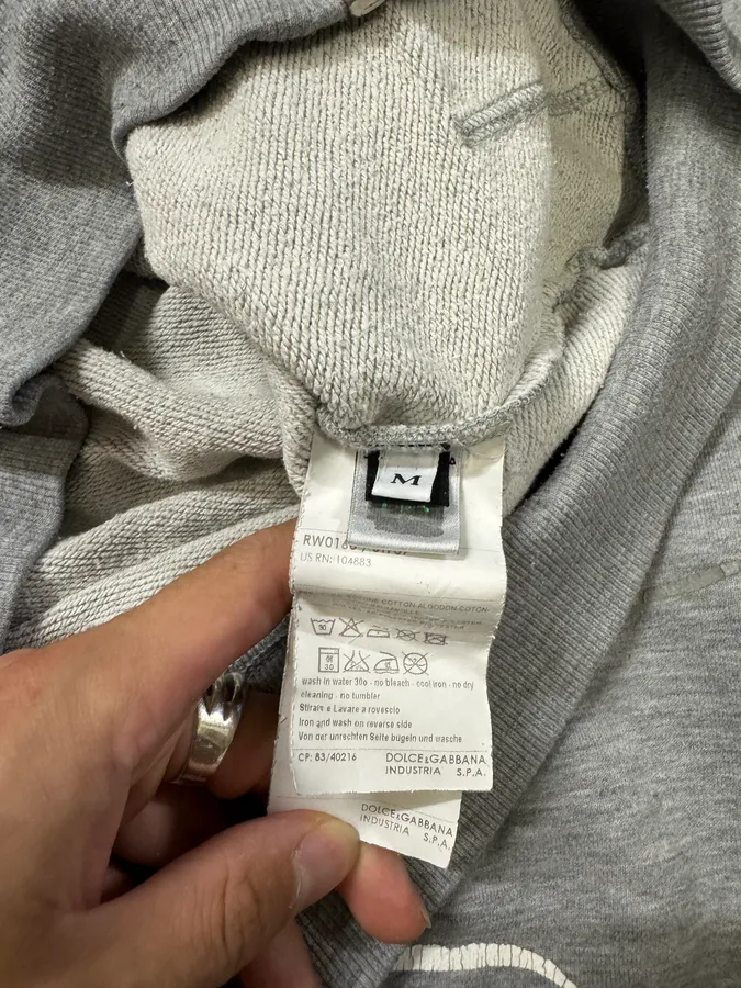 2000s Dolce & Gabbana Grey Painted Zip-up Hoodie - Image 9
