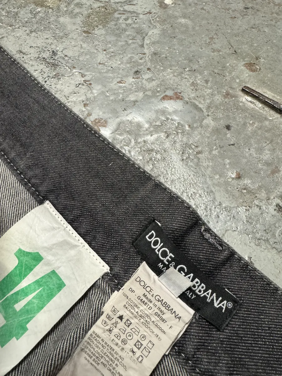 2000s Dolce & Gabbana Grey Raw Straight Denim Jeans - Image 8