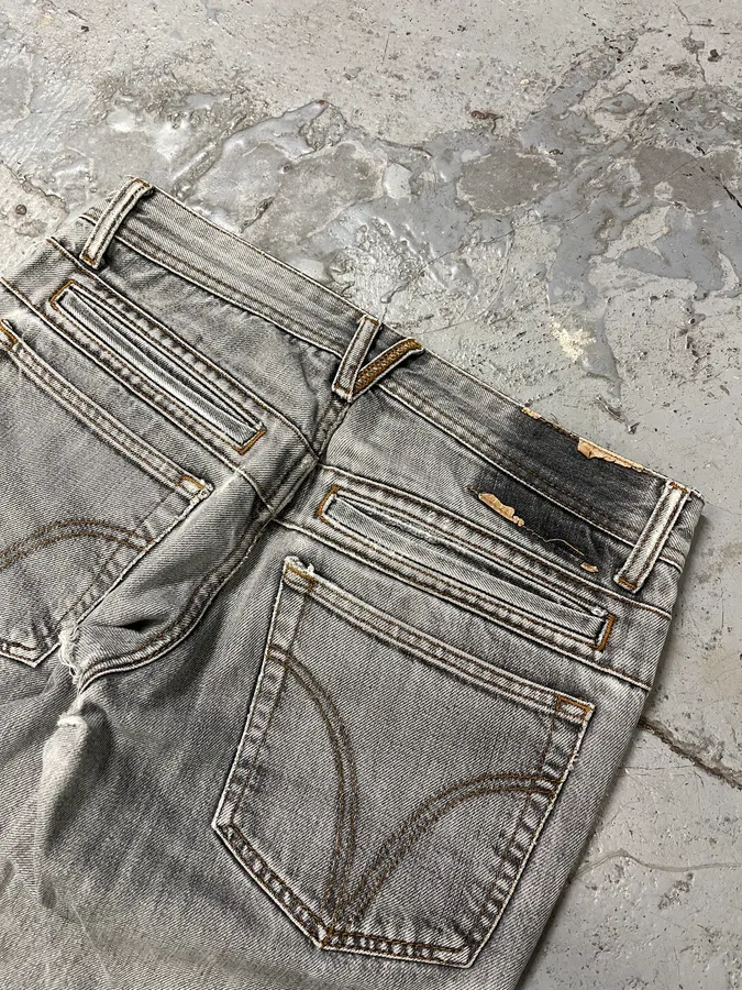2000s Dolce & Gabbana Grey Ripped Denim Jeans - Image 9
