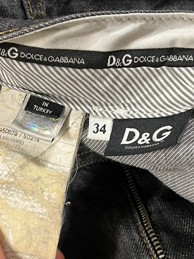2000s Dolce & Gabbana Grey Slim Denim Jeans - Image 9
